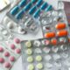 Farmaci comuni: Danni nascosti e alternative naturali (Steven Acuff)