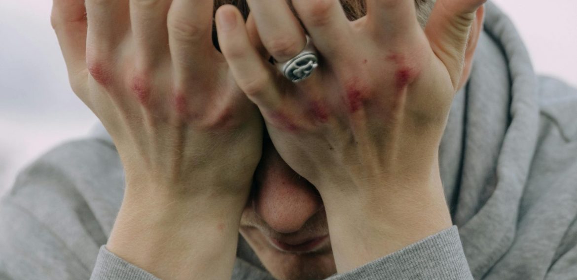 Dimmi dove ti fa male: come interpretare il dolore e trovare rimedi efficaci. Con e-book Curarsi in casa