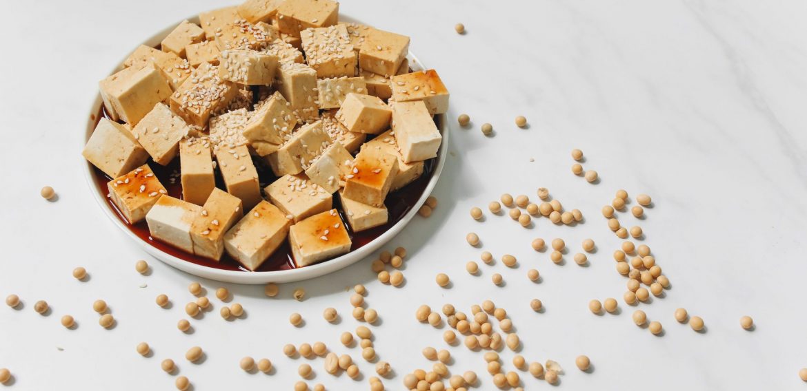 Impacchi e rimedi naturali. Come e quando utilizzare tofu, cavolo, zenzero, patate e argilla per il benessere quotidiano